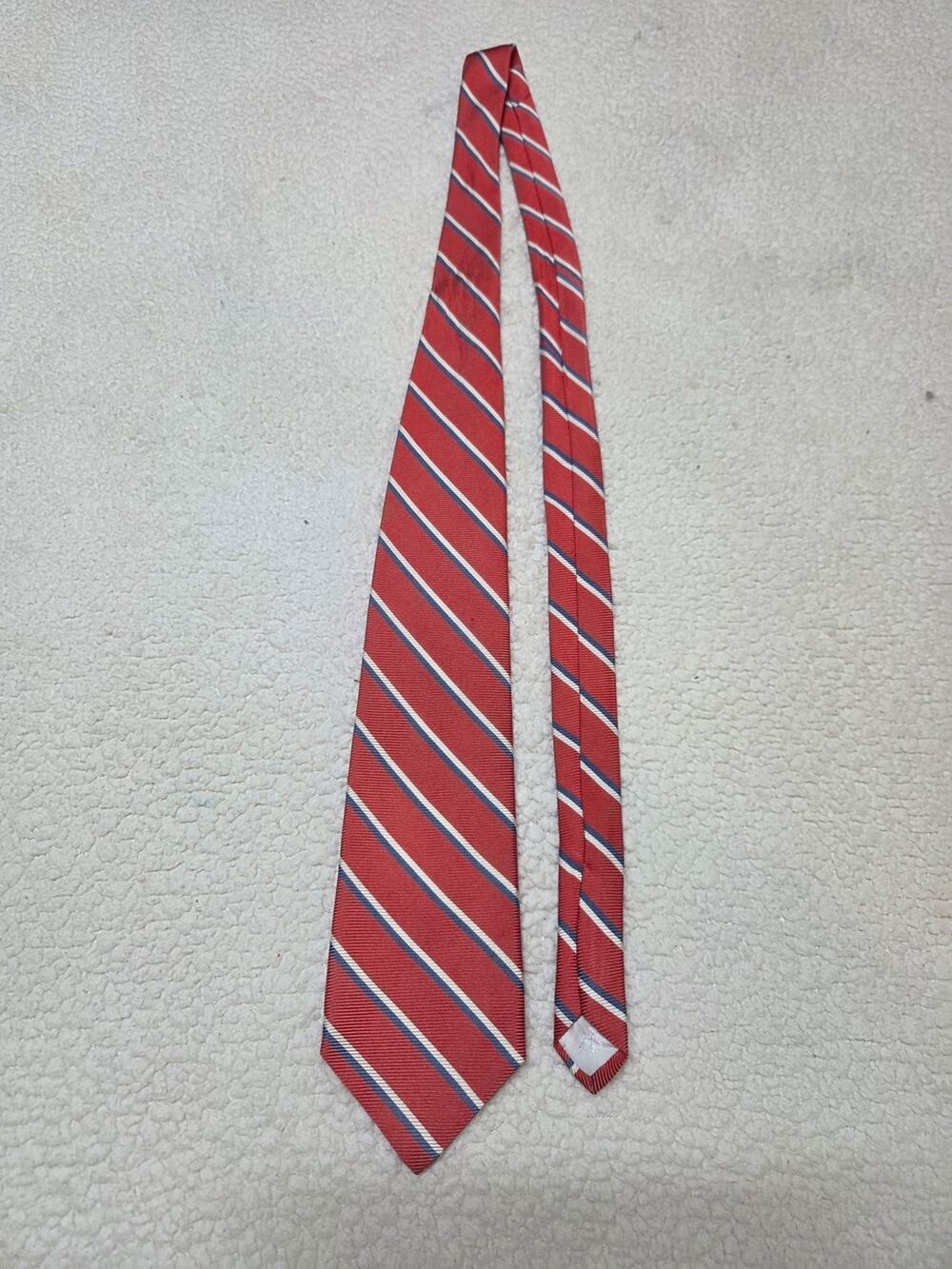 Brooks Brothers Red Tie with White and Navy Diagonal Stripes 100% silk